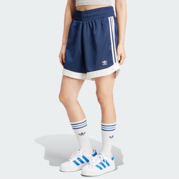 SOLD OUT! NWT Adidas mesh basketball shorts size S - Picture 3 of 12